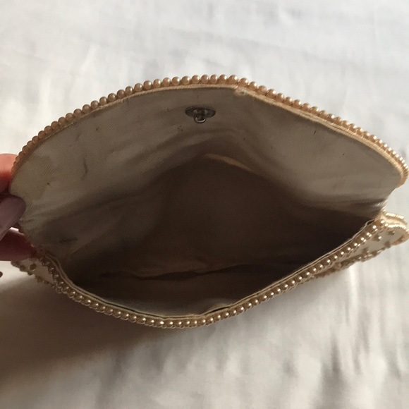 1950’s vintage beaded clutch. Flawed - Picture 3 of 4